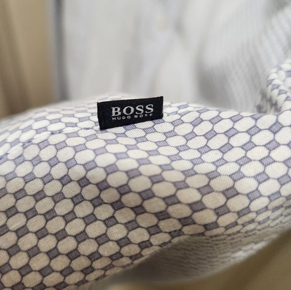 Hugo Boss dress shirt - Picture 8 of 9